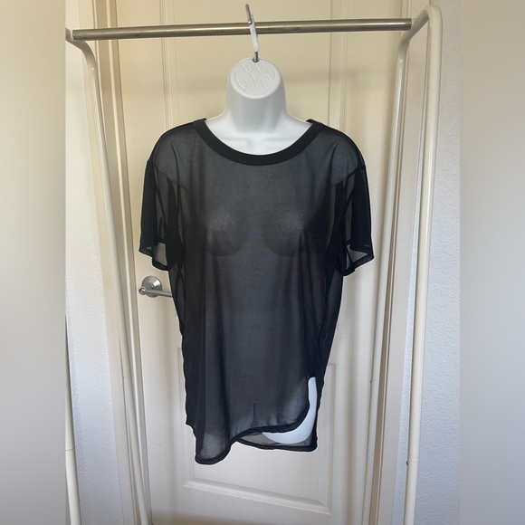 RVCA black sheer shirt size XS-SMALL preowned - Picture 1 of 9